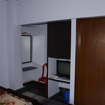 Kim Lawn Guest House Calcutta  Esterno foto